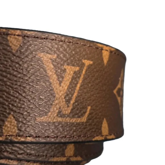 Louis Vuitton Reversible Brown/ Black (Unisex)Monogram LV Logo Belt Sz 120/48 - Picture 6 of 10